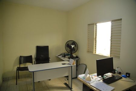 Casa à venda com 580m², 3 quartos e 2 vagasQuarto 3