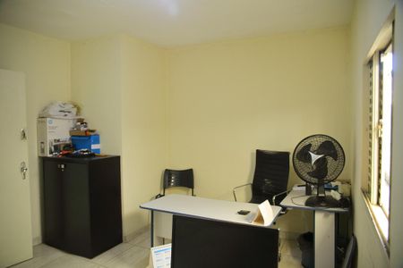 Casa à venda com 580m², 3 quartos e 2 vagasQuarto 3