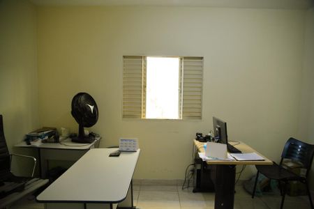 Casa à venda com 580m², 3 quartos e 2 vagasQuarto 3