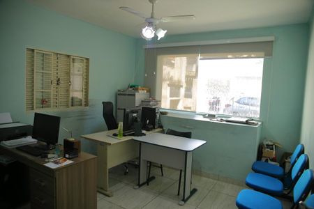 Casa à venda com 580m², 3 quartos e 2 vagasQuarto 2