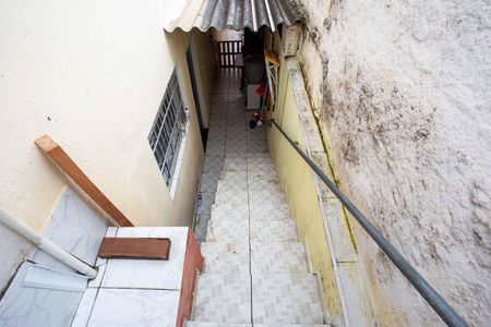 Casa à venda com 160m², 3 quartos e 3 vagasEscada