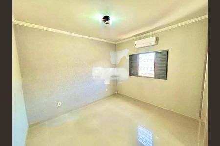 Casa à venda com 133m², 3 quartos e 4 vagas Casa à venda com 133m², 3 quartos e 4 vagasFoto 10