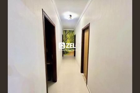 Casa à venda com 133m², 3 quartos e 4 vagas Casa à venda com 133m², 3 quartos e 4 vagasFoto 04