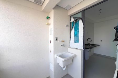 Apartamento à venda com 60m², 2 quartos e sem vaga Apartamento à venda com 60m², 2 quartos e sem vagaCozinha e área de serviço