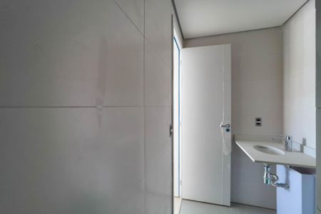 Apartamento à venda com 60m², 2 quartos e sem vaga Apartamento à venda com 60m², 2 quartos e sem vagaBanheiro