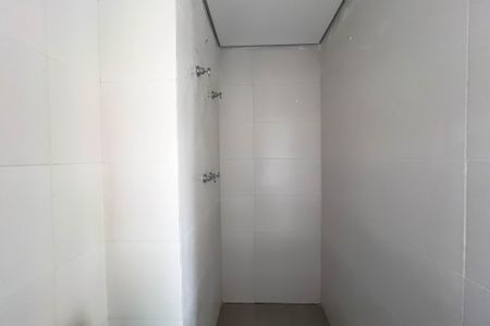Apartamento à venda com 60m², 2 quartos e sem vaga Apartamento à venda com 60m², 2 quartos e sem vagaBanheiro do quarto 1