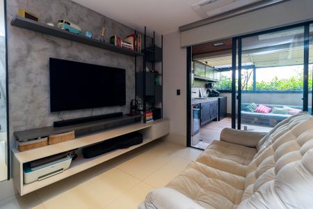 Sala de apartamento à venda com 1 quarto, 60m² em Campo Belo, São Paulo