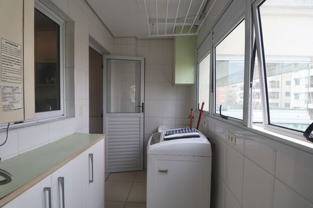 Apartamento para alugar com 118m², 4 quartos e 2 vagas Apartamento para alugar com 118m², 4 quartos e 2 vagasÁrea de Serviço