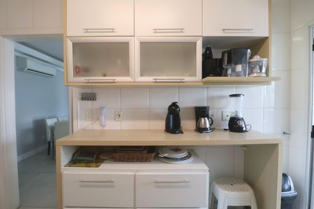 Apartamento para alugar com 118m², 4 quartos e 2 vagas Apartamento para alugar com 118m², 4 quartos e 2 vagasCozinha