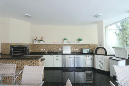 Apartamento para alugar com 118m², 4 quartos e 2 vagas