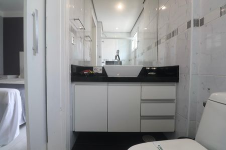 Apartamento para alugar com 118m², 4 quartos e 2 vagas Apartamento para alugar com 118m², 4 quartos e 2 vagasBanheiro Suíte
