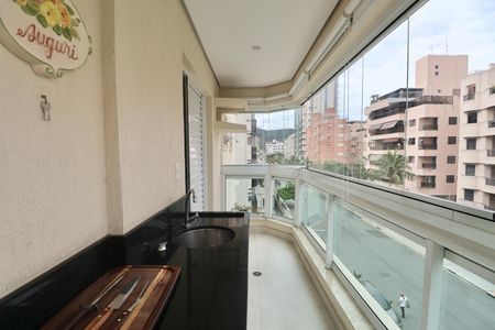 Apartamento para alugar com 118m², 4 quartos e 2 vagas Apartamento para alugar com 118m², 4 quartos e 2 vagasVaranda