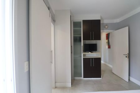 Apartamento para alugar com 118m², 4 quartos e 2 vagas Apartamento para alugar com 118m², 4 quartos e 2 vagasSuíte