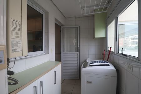 Apartamento para alugar com 118m², 4 quartos e 2 vagas Apartamento para alugar com 118m², 4 quartos e 2 vagasÁrea de Serviço