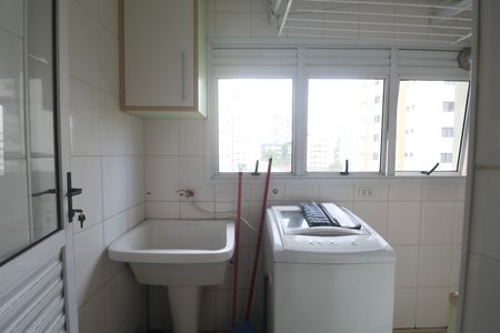 Apartamento para alugar com 118m², 4 quartos e 2 vagas Apartamento para alugar com 118m², 4 quartos e 2 vagasÁrea de Serviço