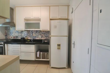 Apartamento para alugar com 118m², 4 quartos e 2 vagas Apartamento para alugar com 118m², 4 quartos e 2 vagasCozinha