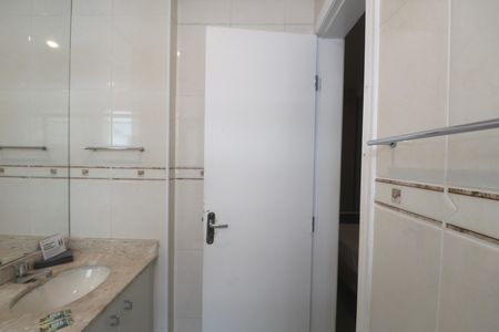 Apartamento para alugar com 118m², 4 quartos e 2 vagas Apartamento para alugar com 118m², 4 quartos e 2 vagasBanheiro Suíte 2