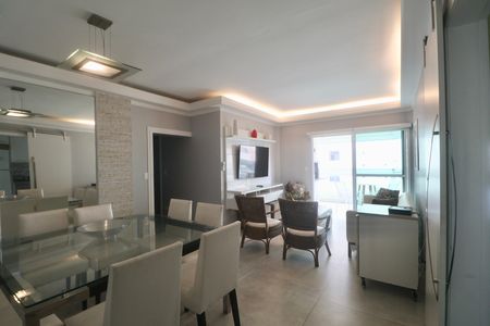 Apartamento para alugar com 118m², 4 quartos e 2 vagas Apartamento para alugar com 118m², 4 quartos e 2 vagasSala