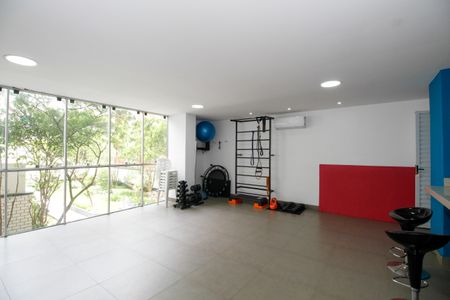 Apartamento à venda com 49m², 1 quarto e 1 vaga Apartamento à venda com 49m², 1 quarto e 1 vagaÁrea Comum - Salão de Festas e Academia