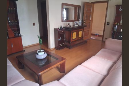 Casa à venda com 135m², 3 quartos e 2 vagas Casa à venda com 135m², 3 quartos e 2 vagasSala