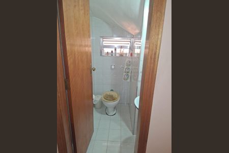 Casa à venda com 135m², 3 quartos e 2 vagas Casa à venda com 135m², 3 quartos e 2 vagasBanheiro