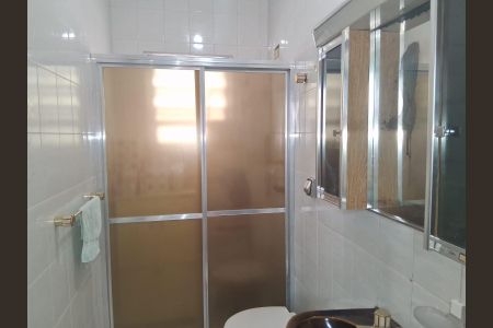 Casa à venda com 135m², 3 quartos e 2 vagas Casa à venda com 135m², 3 quartos e 2 vagasBanheiro