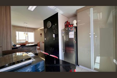 Apartamento à venda com 99m², 3 quartos e 1 vagacozinha