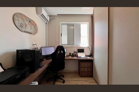 Apartamento à venda com 99m², 3 quartos e 1 vagaquarto 