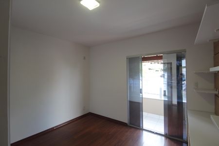 Casa à venda com 390m², 3 quartos e 2 vagasSuite