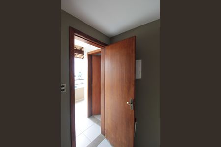 Casa à venda com 390m², 3 quartos e 2 vagasQuarto de Serviço