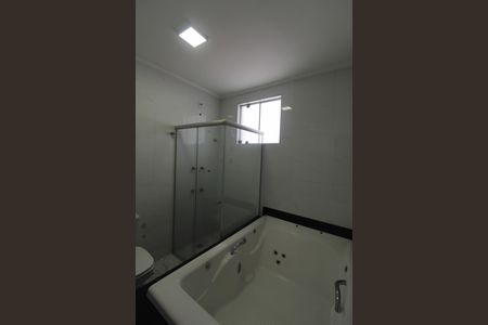 Casa à venda com 390m², 3 quartos e 2 vagasBanheiro da Suite