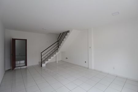 Casa à venda com 390m², 3 quartos e 2 vagasSalão de Festas