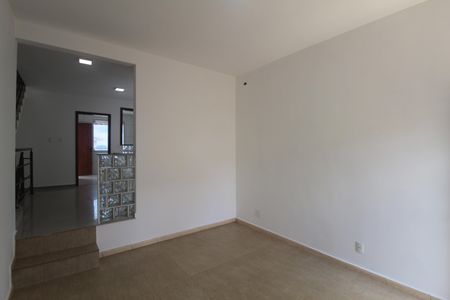 Casa à venda com 390m², 3 quartos e 2 vagasSala