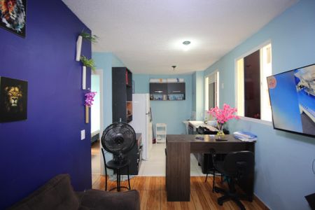 Sala de apartamento para alugar com 2 quartos, 39m² em Santa Fé, Porto Alegre