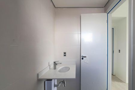 Apartamento à venda com 70m², 2 quartos e 1 vaga Apartamento à venda com 70m², 2 quartos e 1 vagaBanheiro do quarto 1