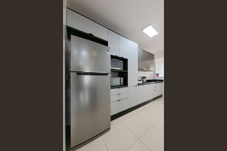 Apartamento para alugar com 86m², 2 quartos e 2 vagasCozinha