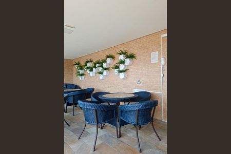 Apartamento para alugar com 86m², 2 quartos e 2 vagasÁrea comum - Piscina