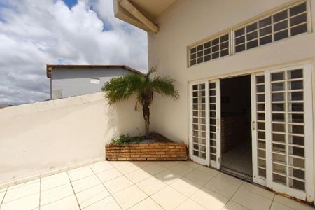 Casa à venda com 135m², 3 quartos e 2 vagasVaranda da Área comum 