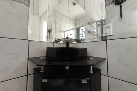 Casa à venda com 135m², 3 quartos e 2 vagasBanheiro da Suíte