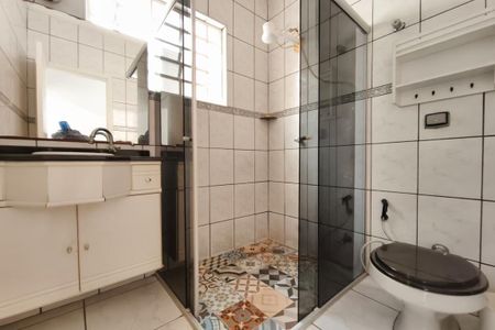 Casa à venda com 135m², 3 quartos e 2 vagasBanheiro