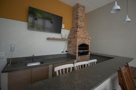 Apartamento para alugar com 44m², 2 quartos e 1 vaga Apartamento para alugar com 44m², 2 quartos e 1 vagaÁrea comum - Churrasqueira