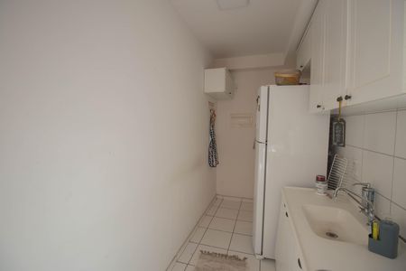Apartamento para alugar com 44m², 2 quartos e 1 vaga Apartamento para alugar com 44m², 2 quartos e 1 vagaCozinha e Área de Serviço