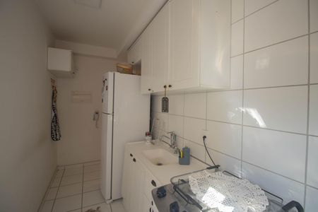 Apartamento para alugar com 44m², 2 quartos e 1 vaga Apartamento para alugar com 44m², 2 quartos e 1 vagaCozinha e Área de Serviço