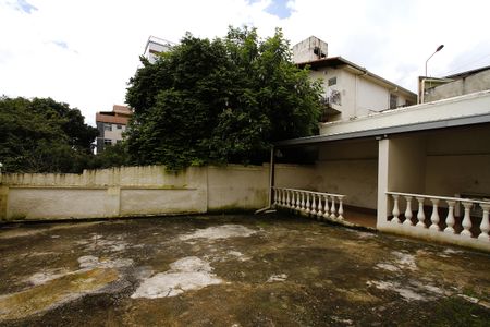 Apartamento para alugar com 65m², 2 quartos e 2 vagasQuintal