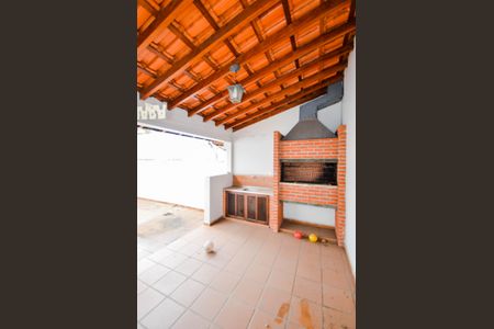 Casa à venda com 248m², 3 quartos e 2 vagasChurrasqueira