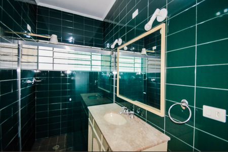 Casa à venda com 248m², 3 quartos e 2 vagasBanheiro Social