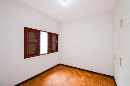 Casa à venda com 248m², 3 quartos e 2 vagasQuarto 1
