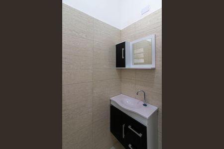 Banheiro de casa de condomínio para alugar com 1 quarto, 40m² em Cabuçu, Guarulhos
