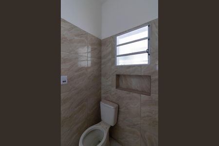 Casa de condomínio para alugar com 40m², 1 quarto e sem vagaBanheiro