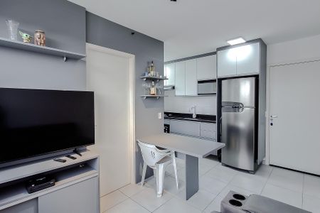 Sala de apartamento para alugar com 2 quartos, 34m² em Cambuci, São Paulo